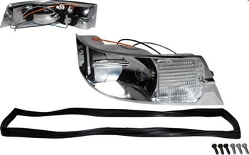 TAIL LIGHT HOUSE WITH BULB AND GASKET, RIGHT, PORSCHE 911 69-89